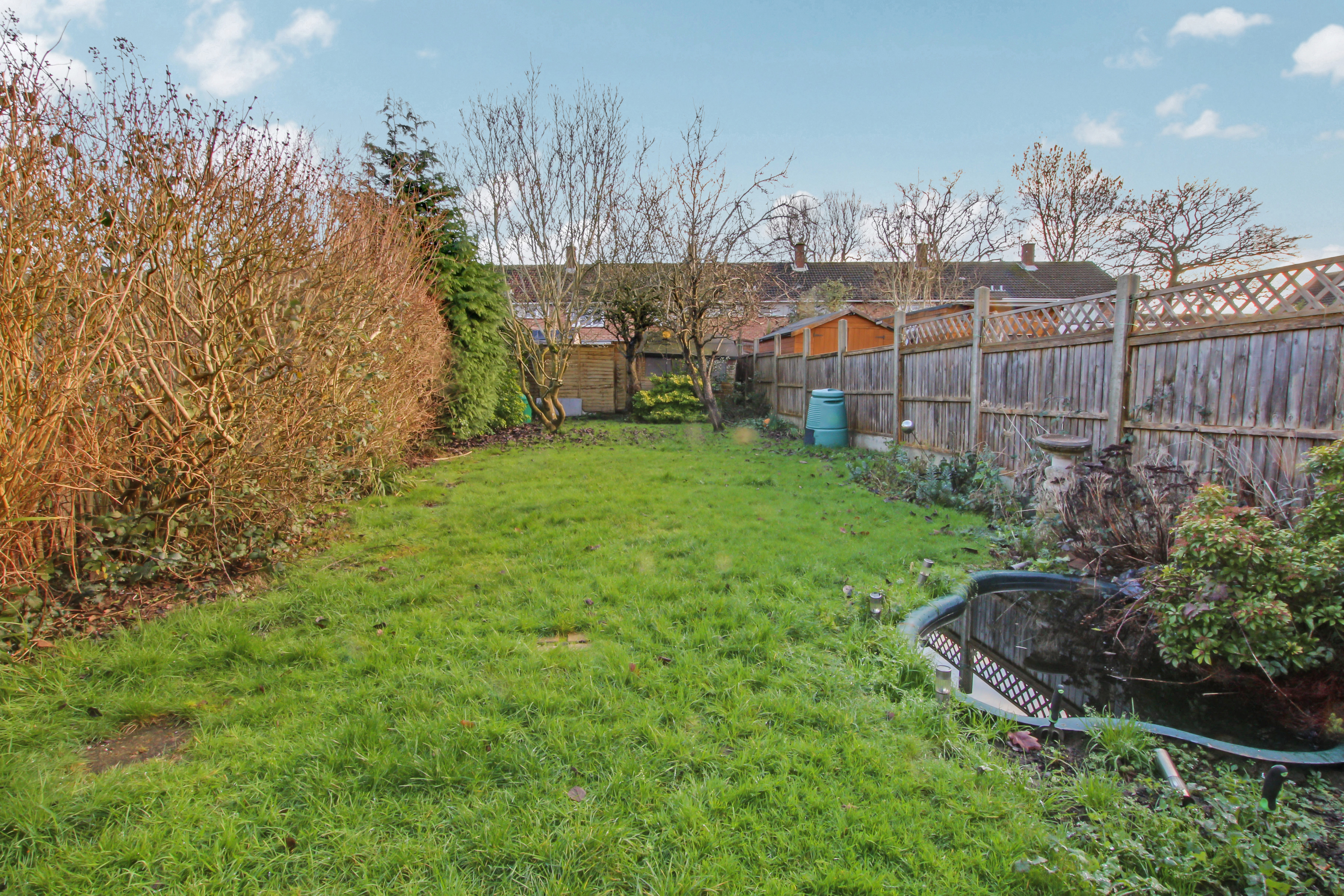 Langley Green, Crawley