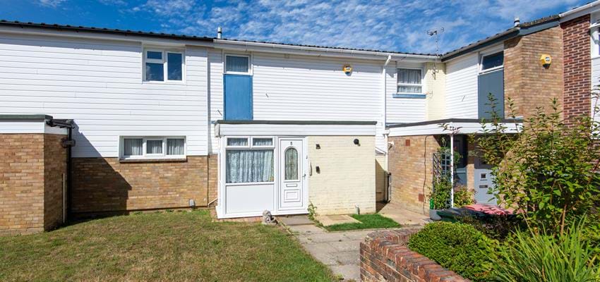 For Sale : Hopkins Court, Broadfield, Crawley